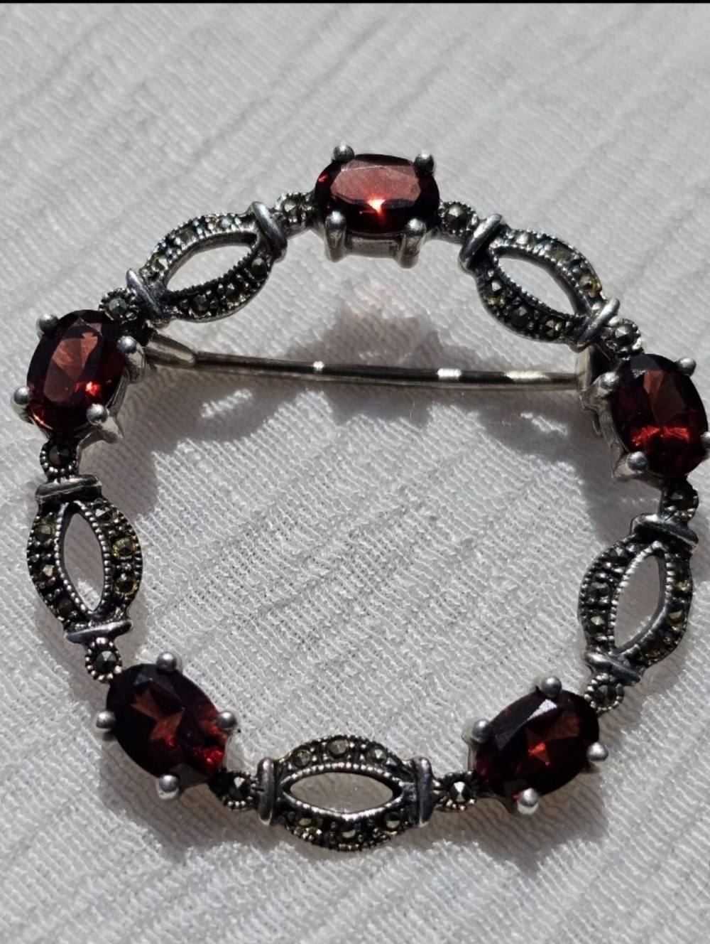 Vintage 925 Sterling Silver Garnet Marcasite Brooch